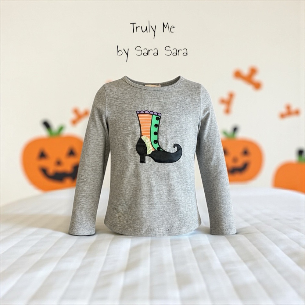 TRULY ME Sz 5 Gray Long Sleeve Shirt with Colorful Witches Boot Design NWT!